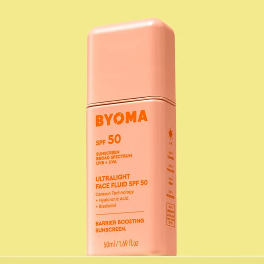 Un flacon de BYOMA Ultralight Face Fluid SPF 50.