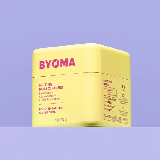 Vue de côté du pot de baume démaquillant fondant BYOMA.