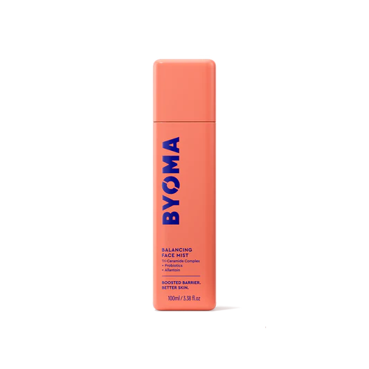 Un flacon de BYOMA Balancing Face Mist, vue de face sur fond blanc.