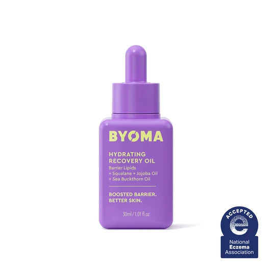 Un flacon de BYOMA Hydrating Recovery Oil de couleur violette avec le sceau de la National Eczema Association.